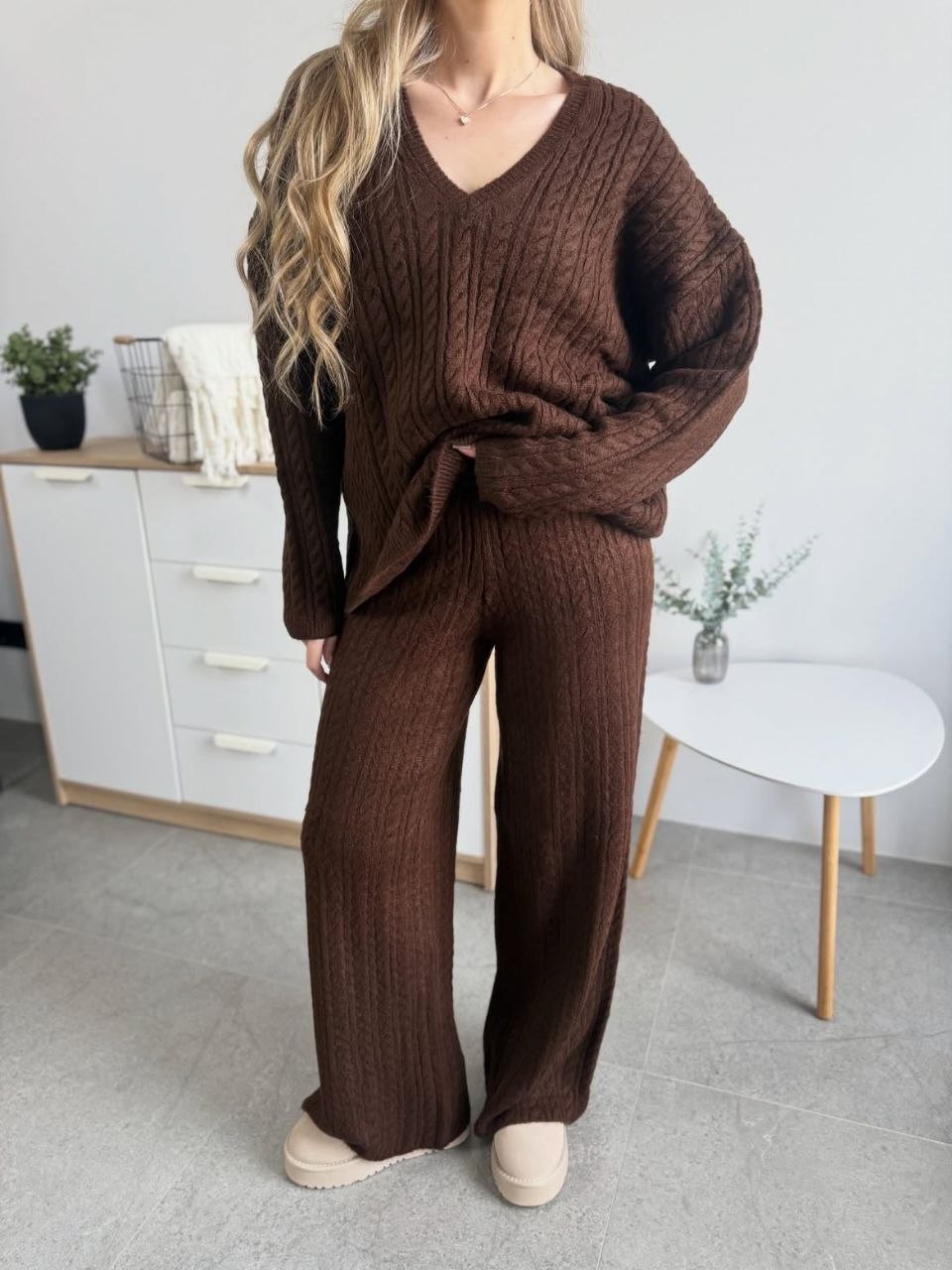 Sublimez Votre Style Cet Hiver avec l’Ensemble Torsadé Premium